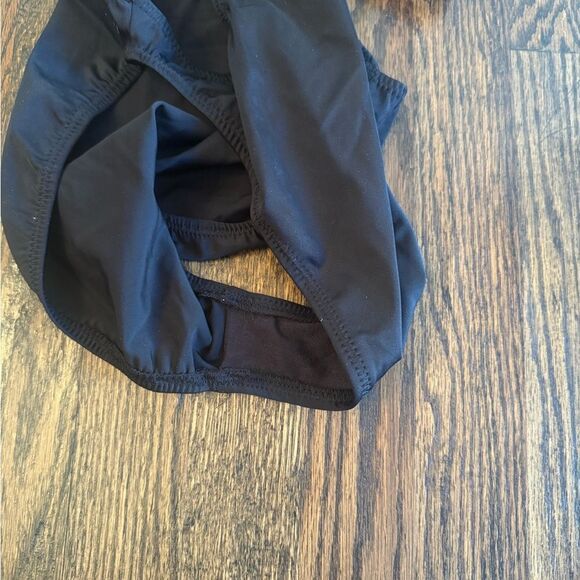 Norma Kamali One Piece Large - Picture 8 of 9